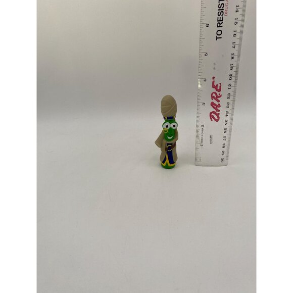 Vintage VeggieTales Archibald Asparagus as Jonah Figurine Toy - Picture 2 of 5